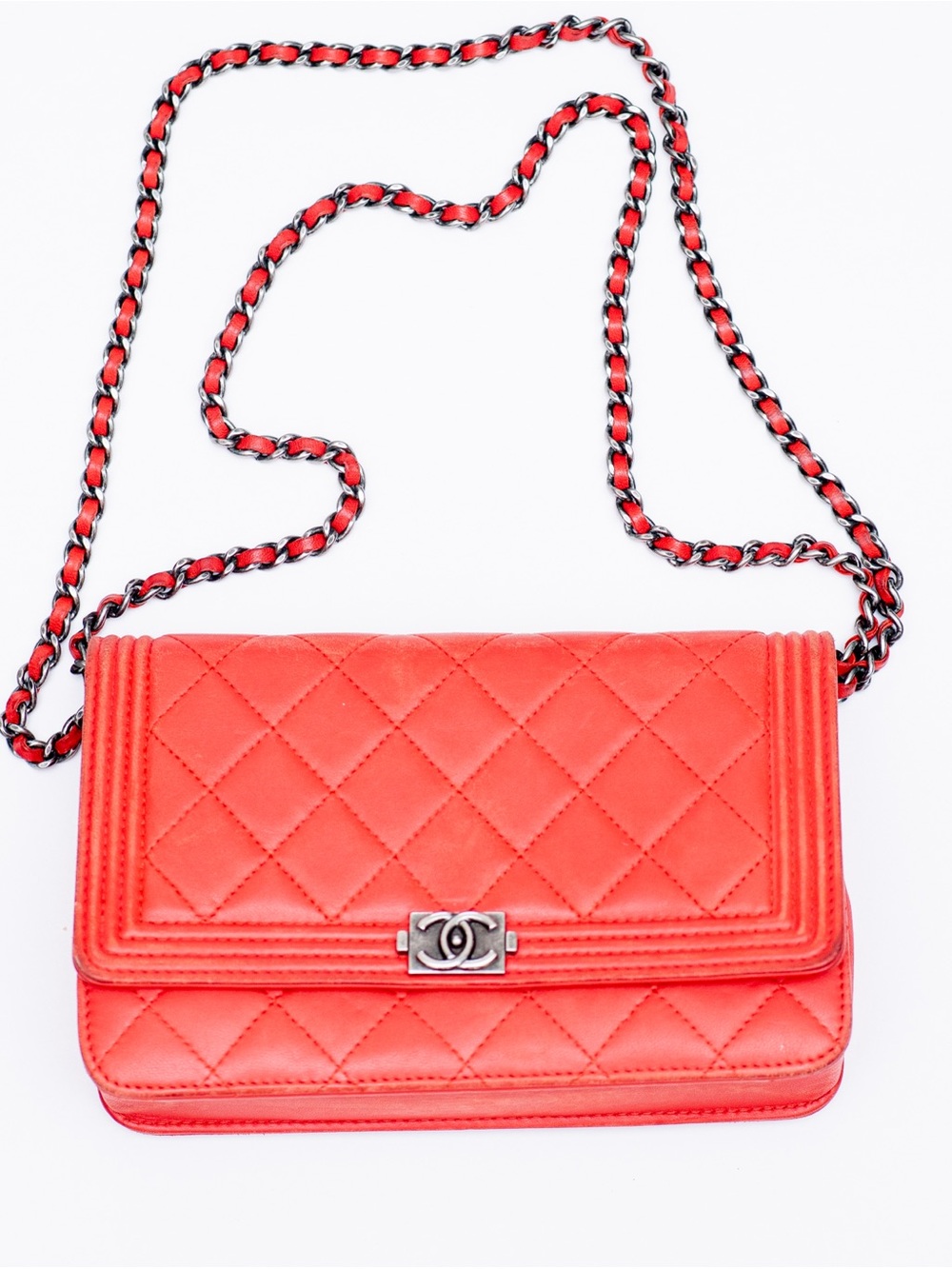 CHANEL Red Quilted Leather Chain Wallet-on-Chain - Picture 3 of 7